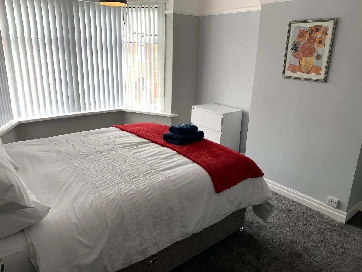 Holiday home Modern Fully Refurbished 3 Bedroom Home Blackpool United Kingdom