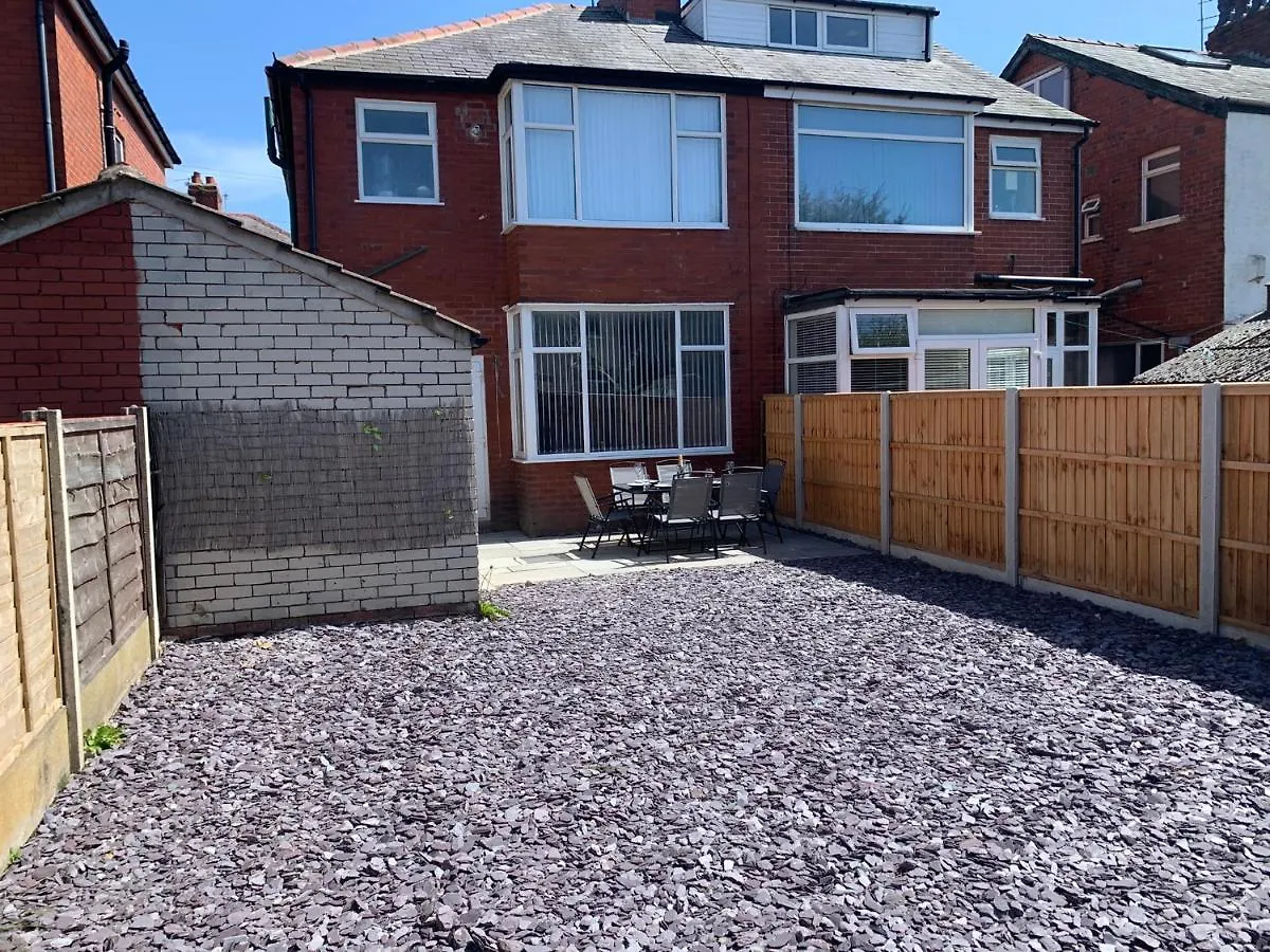 Modern Fully Refurbished 3 Bedroom Home Blackpool United Kingdom