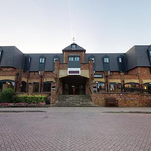 4* Resort Village