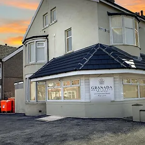 Granada Holmfield Rd Apartment