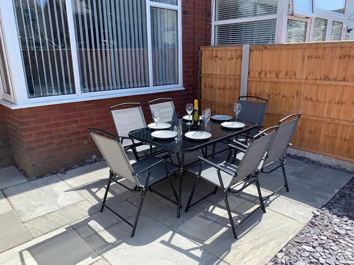 Holiday home Modern Fully Refurbished 3 Bedroom Home Blackpool
